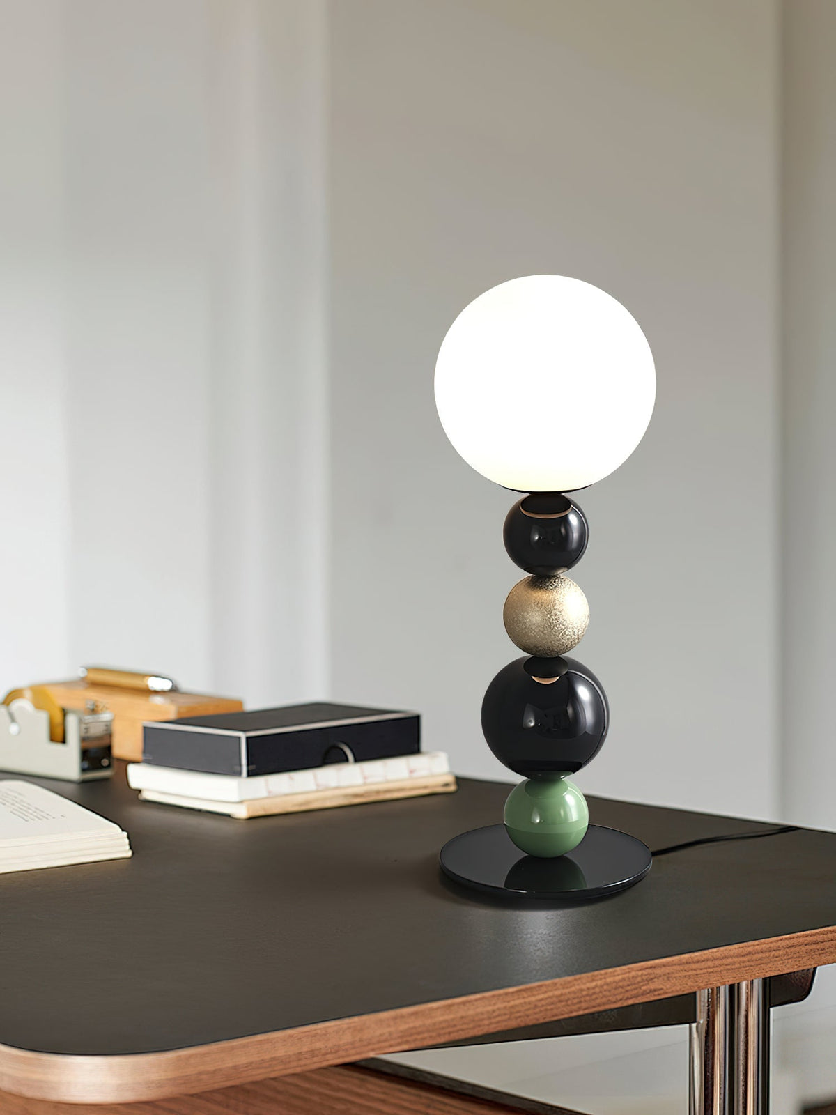 Orbital Balls Stacking Table Lamp