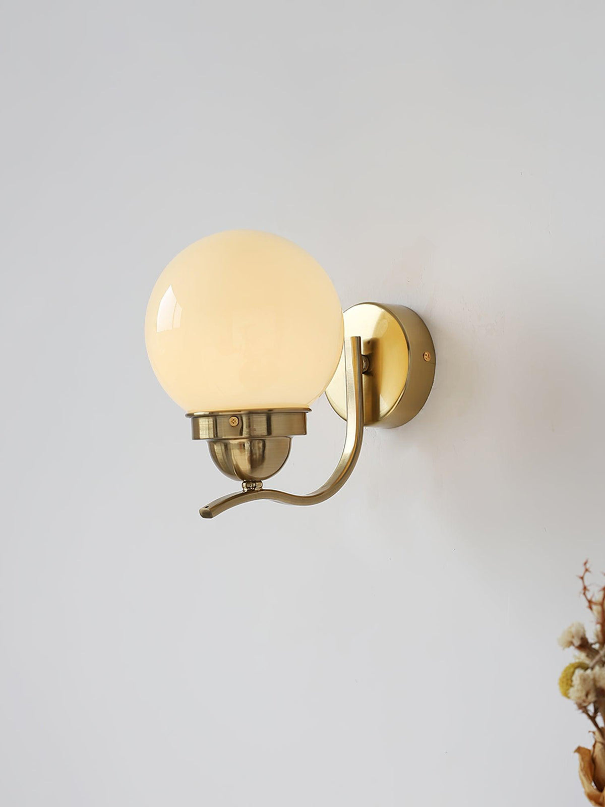 Avrinir Modern Minimalist Glass Wall Lamp