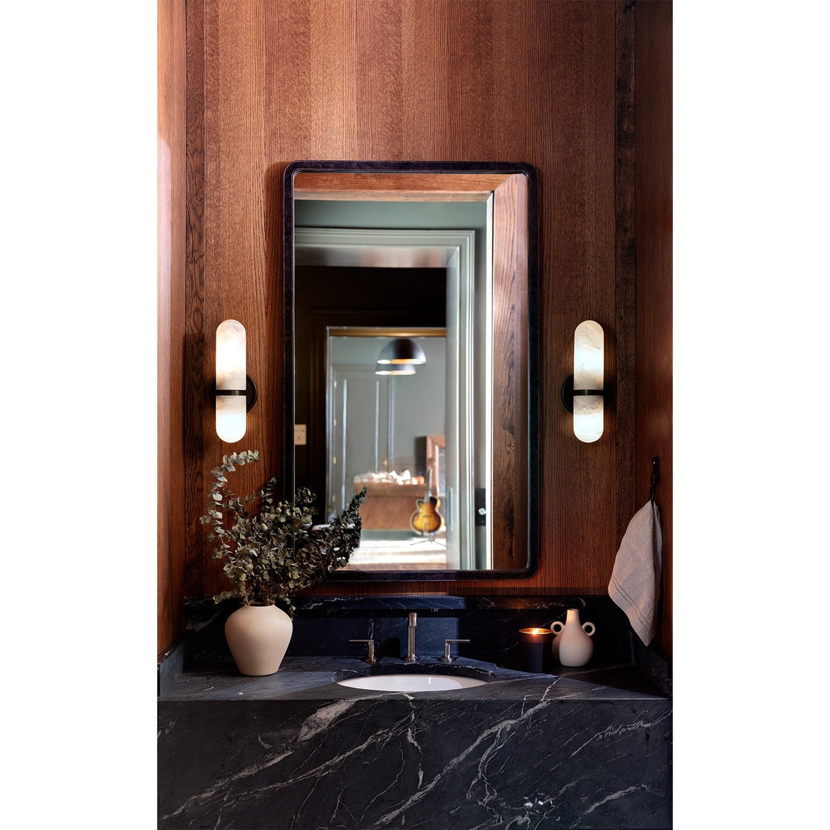 Salon Alabaster Wall Lamp