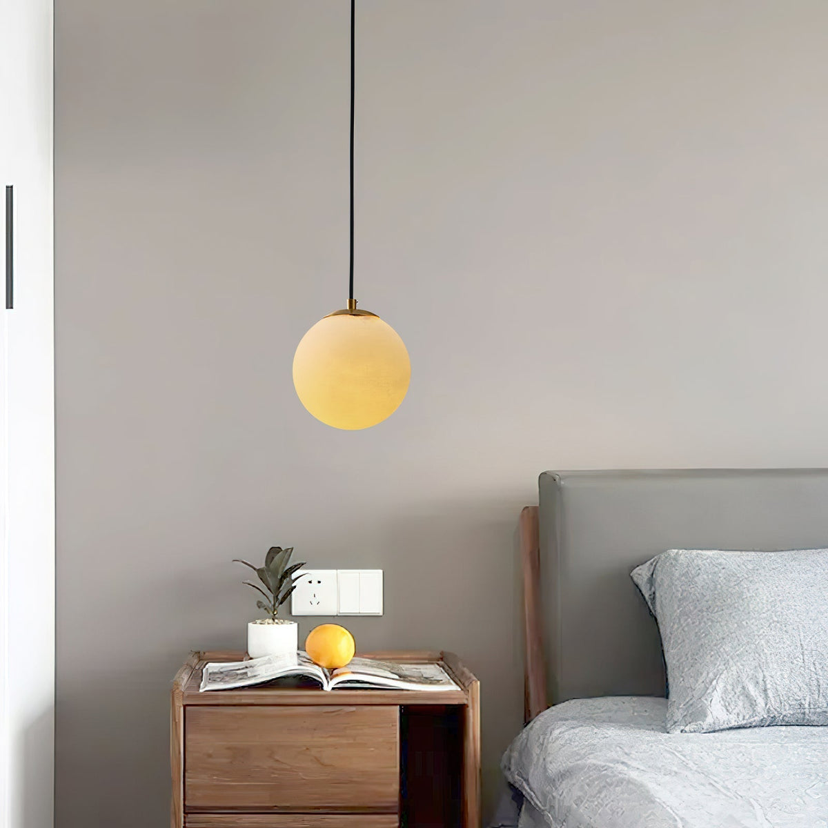 Nivenia Alabaster Pendant Light