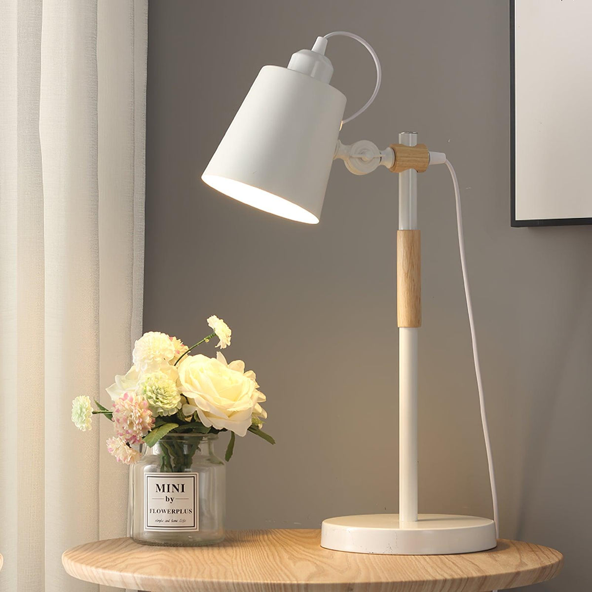 Addyson Minimalist Table Lamp