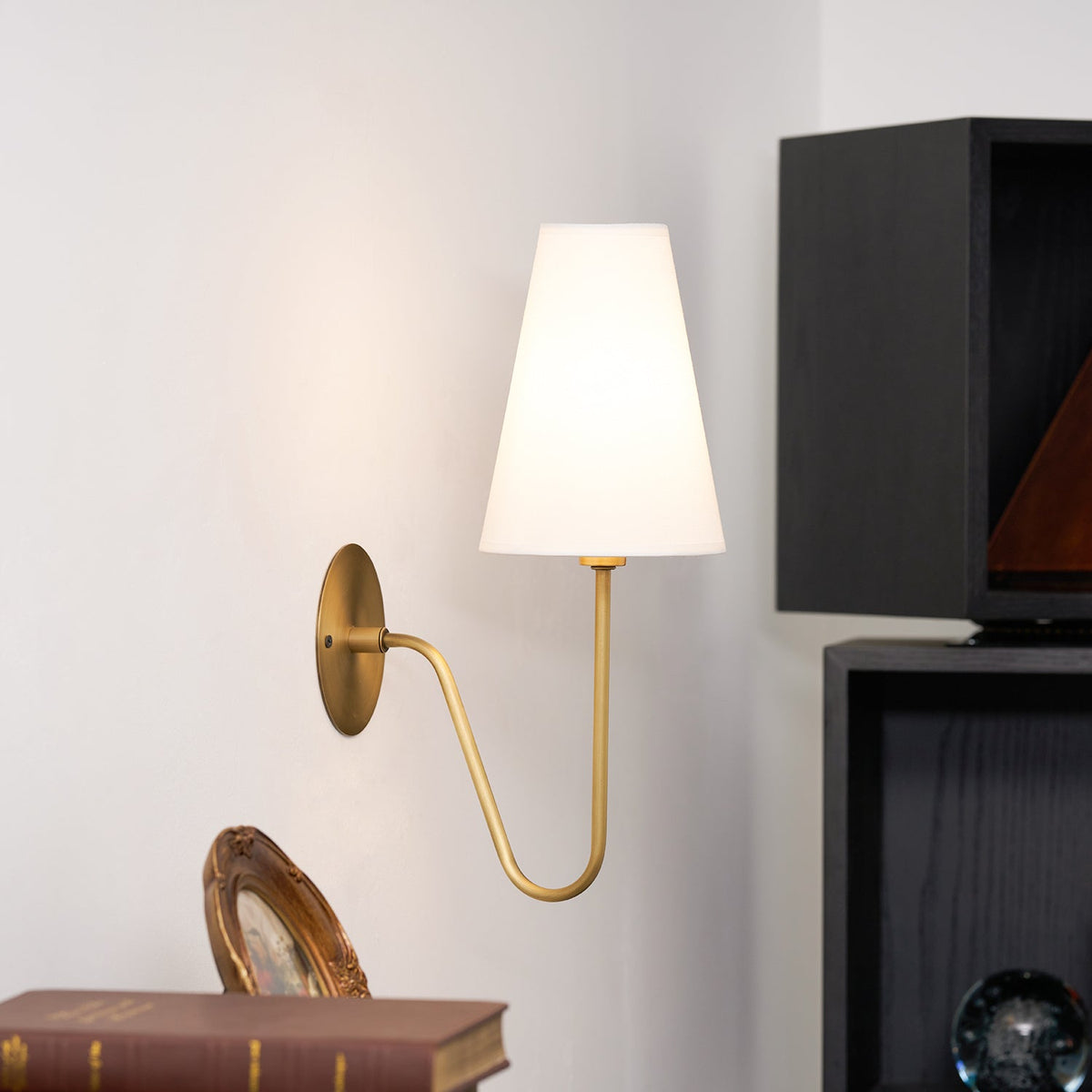Palo Brass Indoor Wall Light
