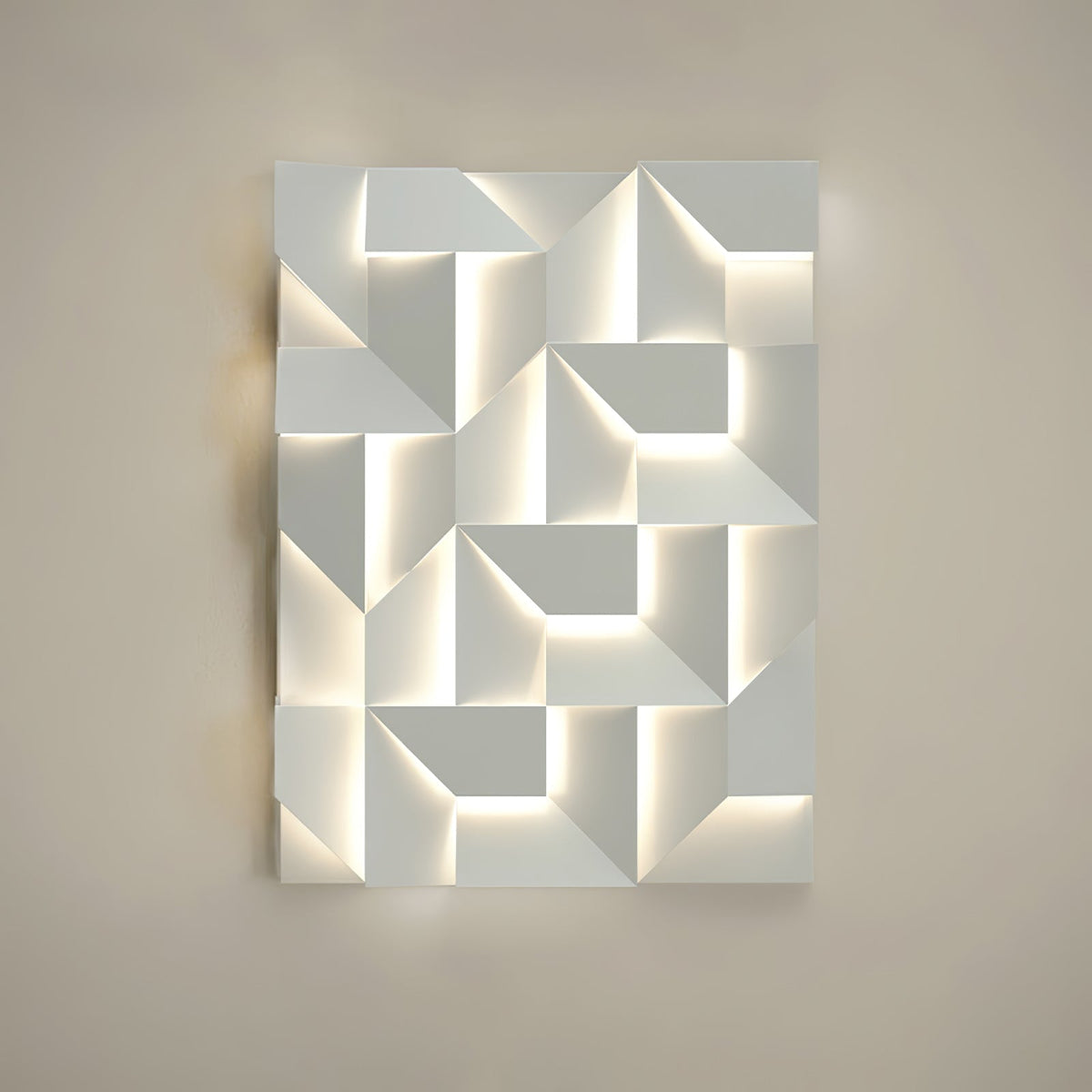 Wynor Shadows Grand Sconce Wall Lamp