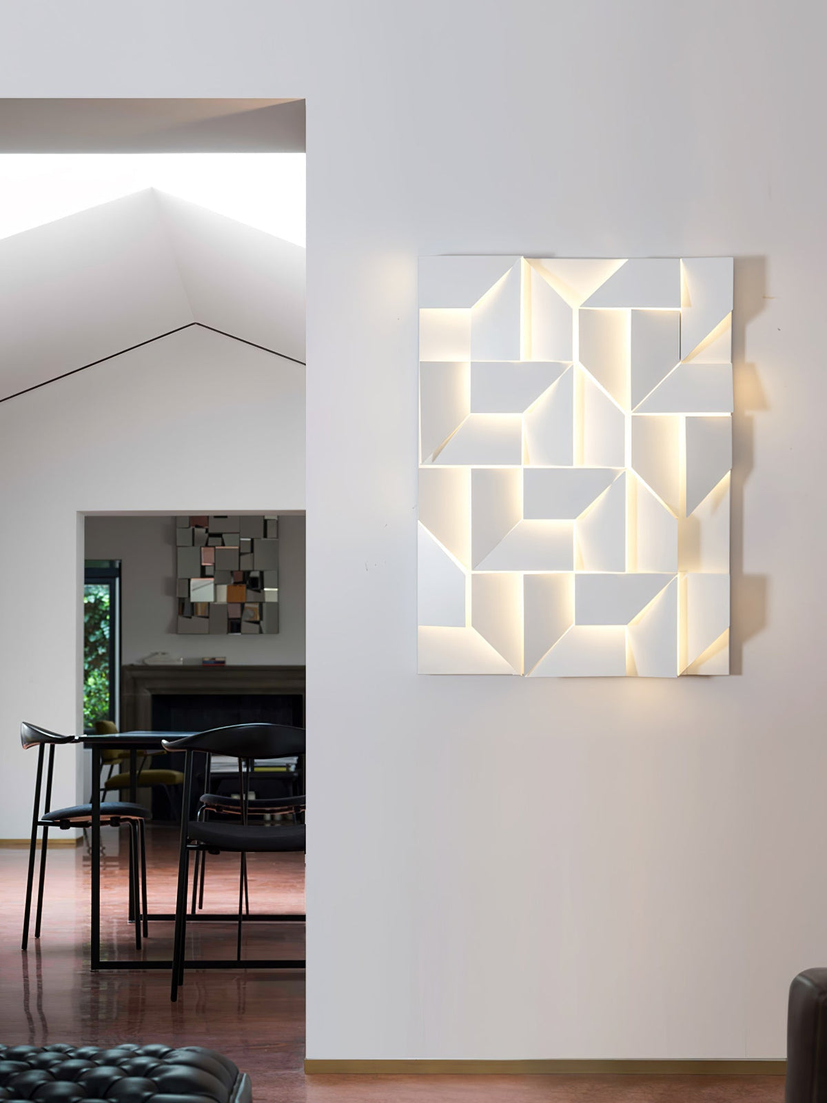 Deloza Shadows Rechargeable Grand Sconce Wall lamp