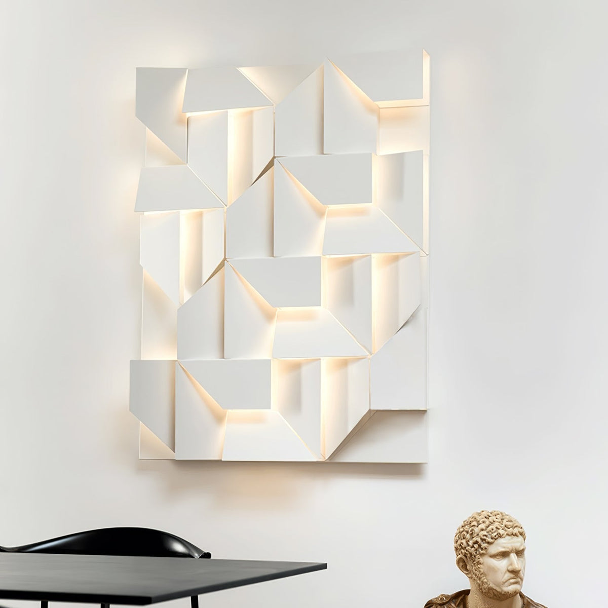 Arthaen Shadows Grand Sconce Wall lamp