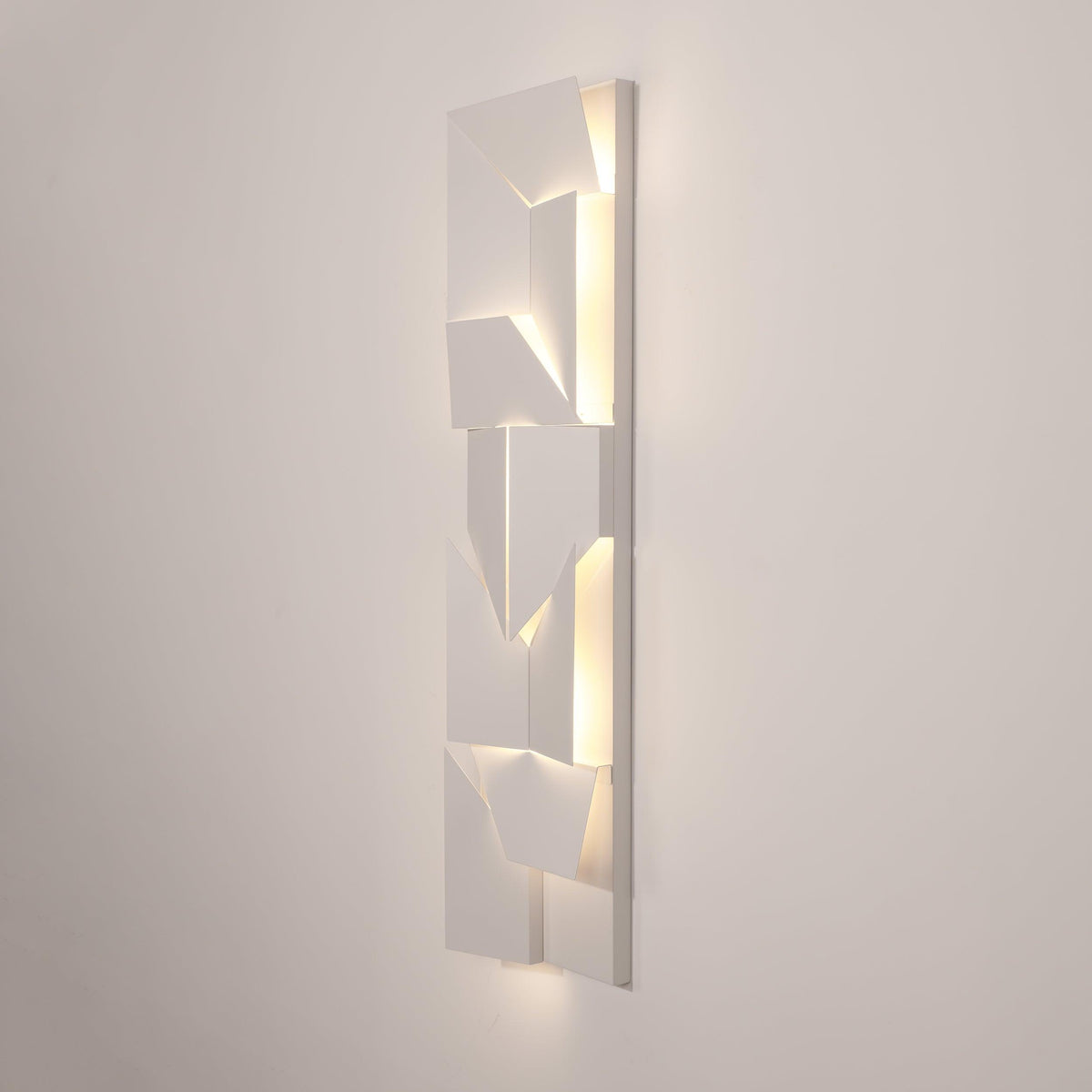 Deloza Shadows Rechargeable Grand Sconce Wall lamp