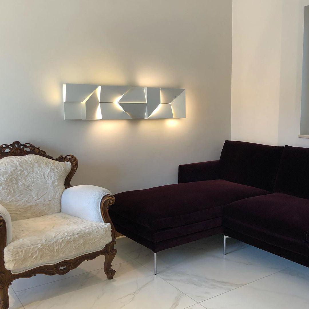 Deloza Shadows Rechargeable Grand Sconce Wall lamp