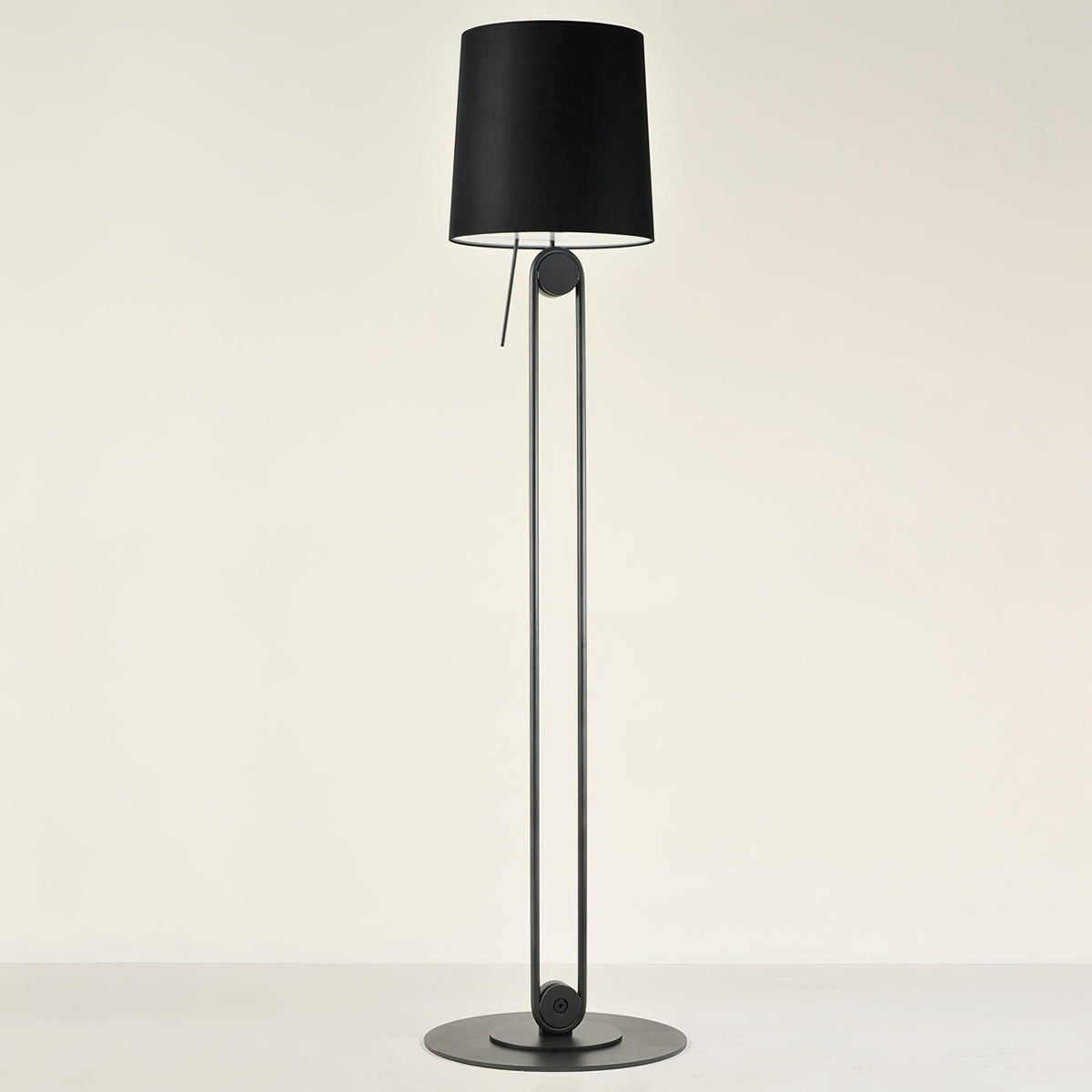 Zarina Minimalist Fabric Floor Lamp