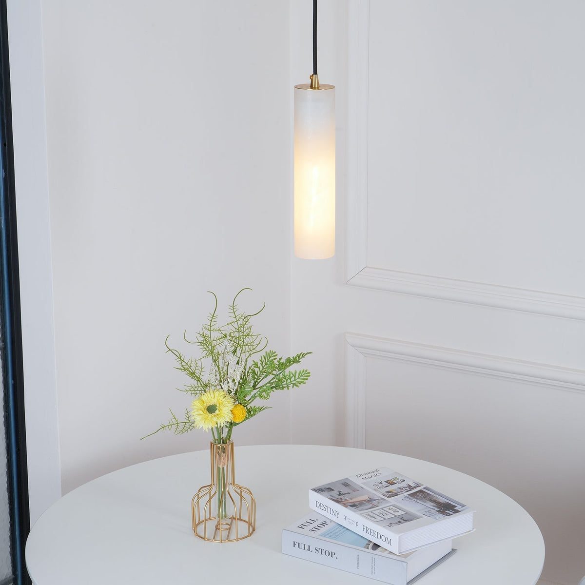 Lunexi Cluster Alabaster Pendant Light