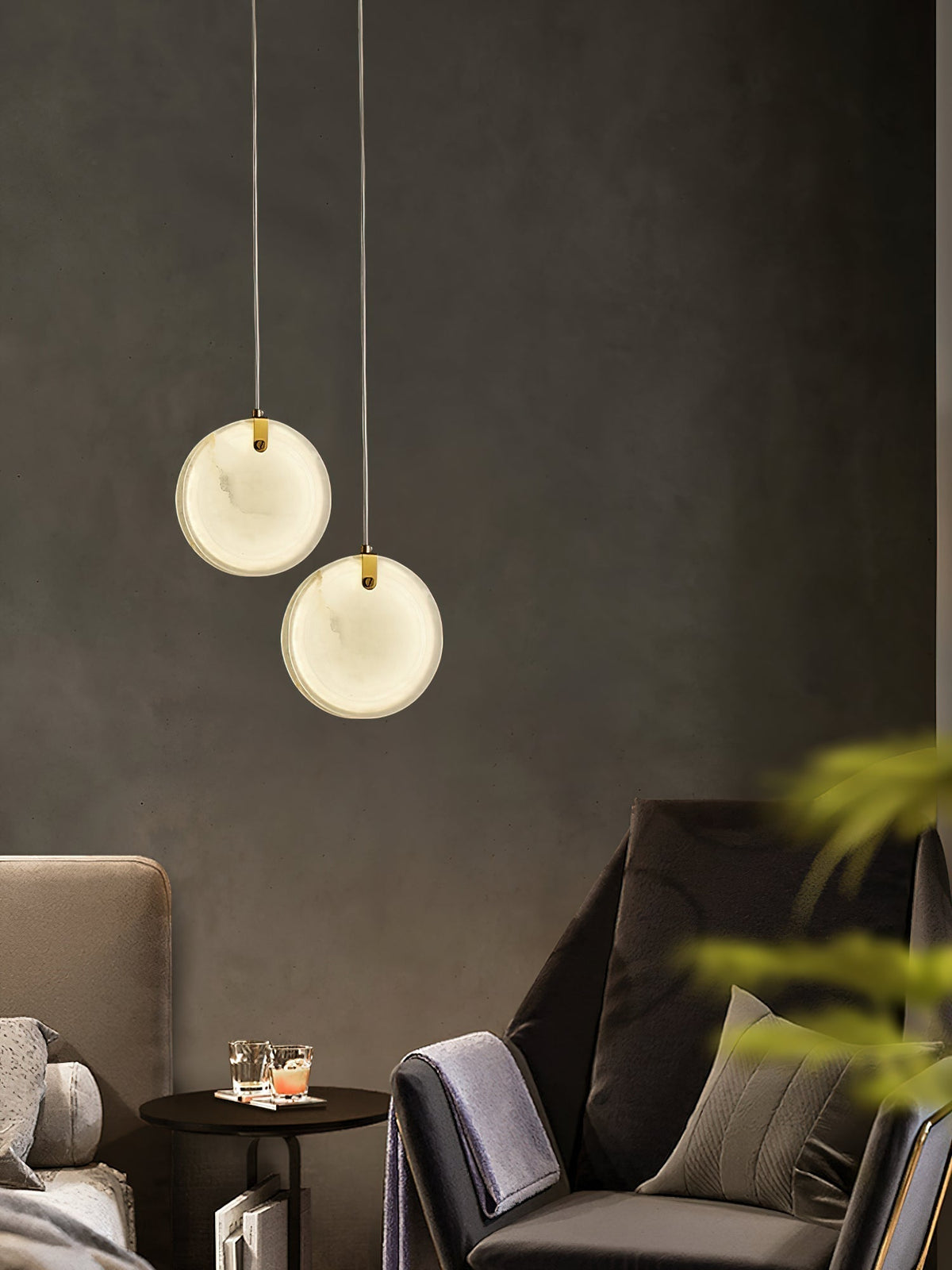 Nivaine Alabaster Pendant Light
