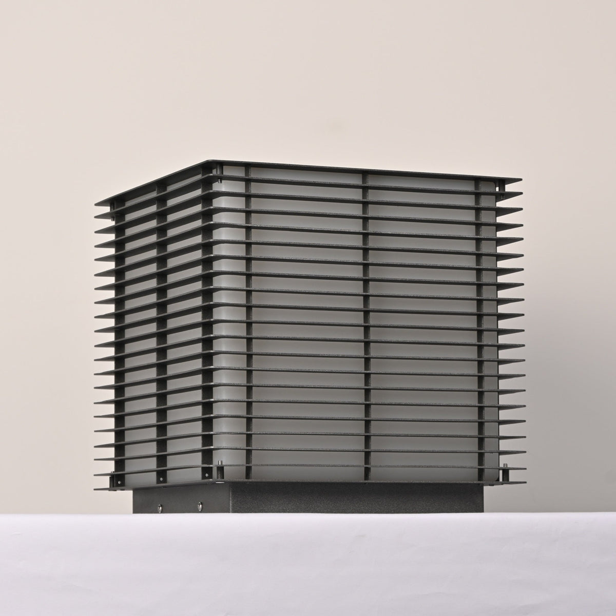 Eryon Solar Grid Outdoor Light