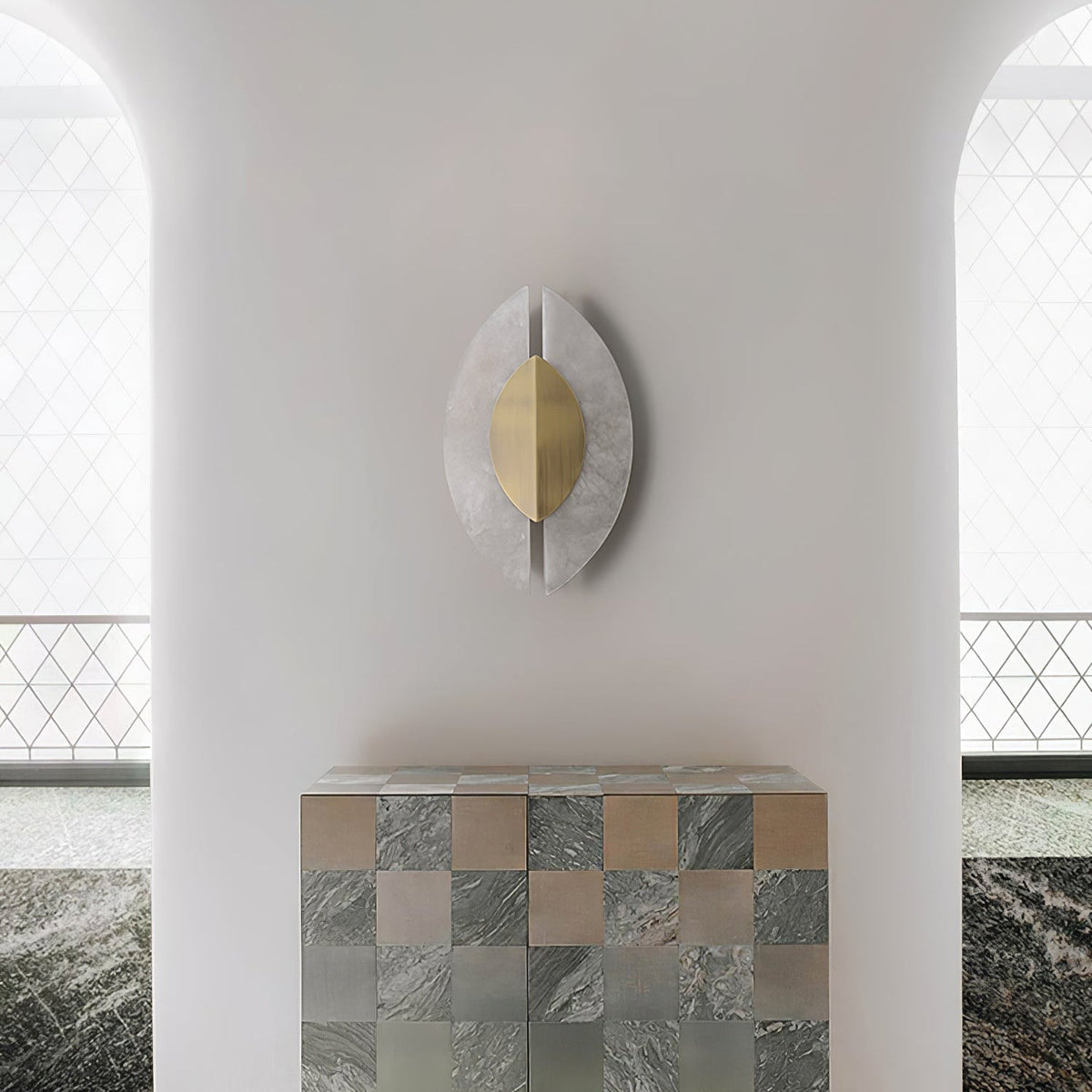 Avenanise Alabaster Wall Light