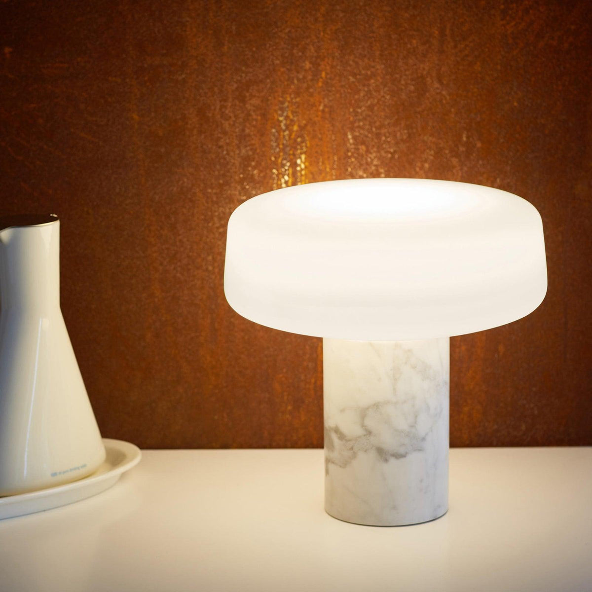 Erinilil Marble Base Table Lamp