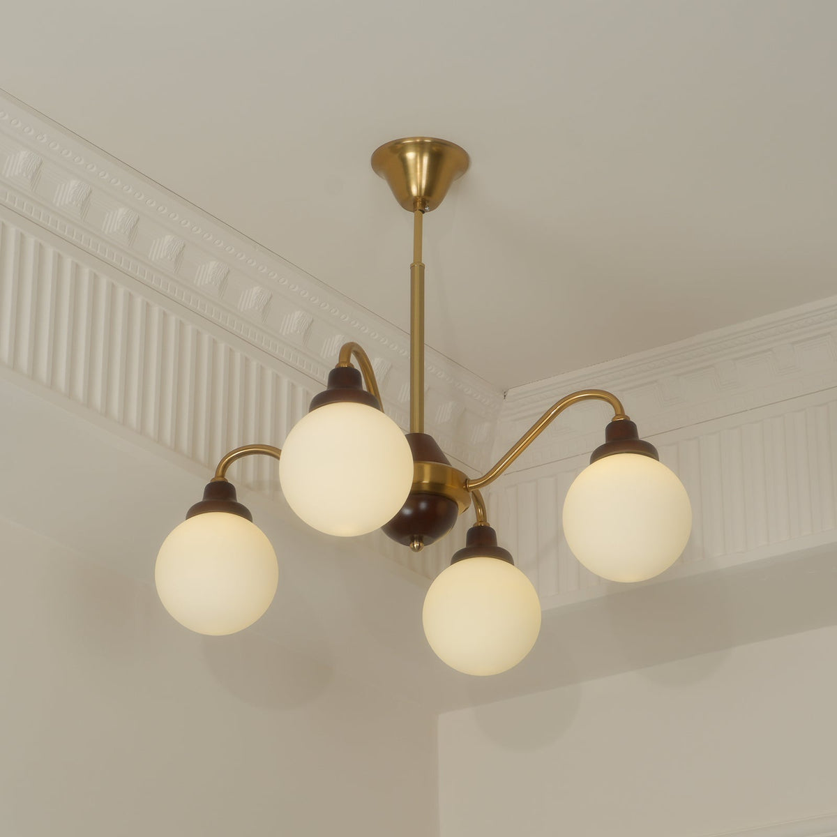 Lioranora Fashion Glass Chandelier