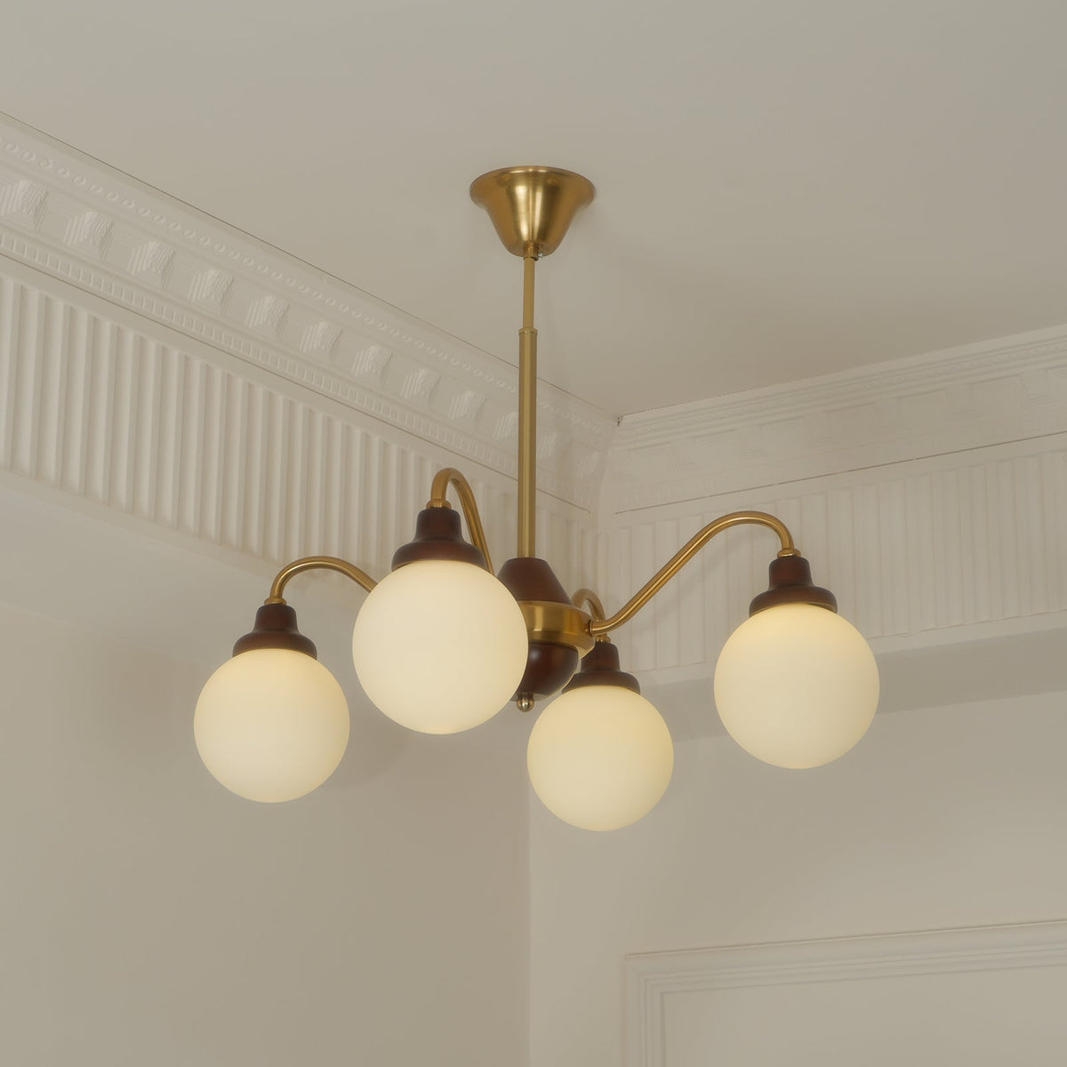 Lioranora Fashion Glass Chandelier