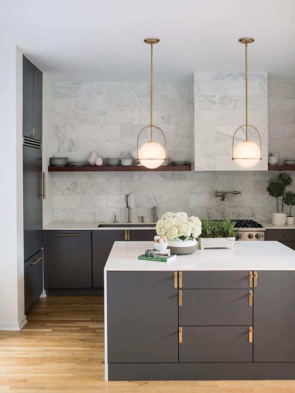 Brandonis Modern Glass Pendant Light