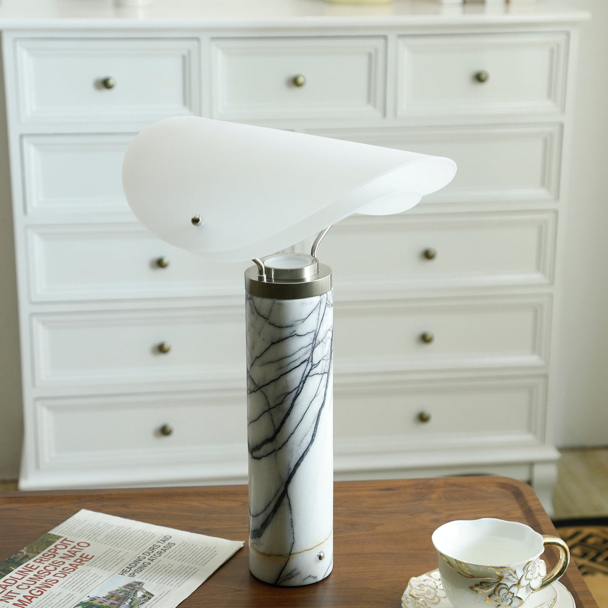 Lioraraine Table Lamp