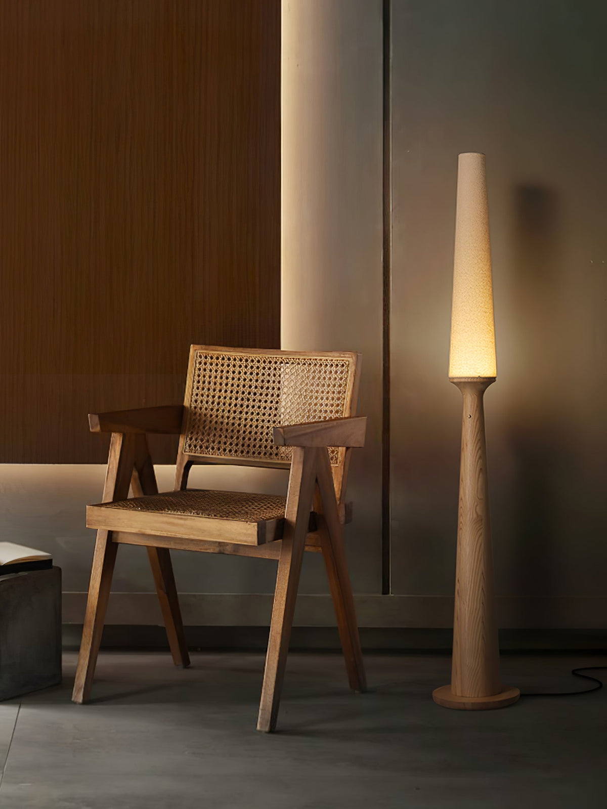 Vetheora Tapered Wood Floor Lamp