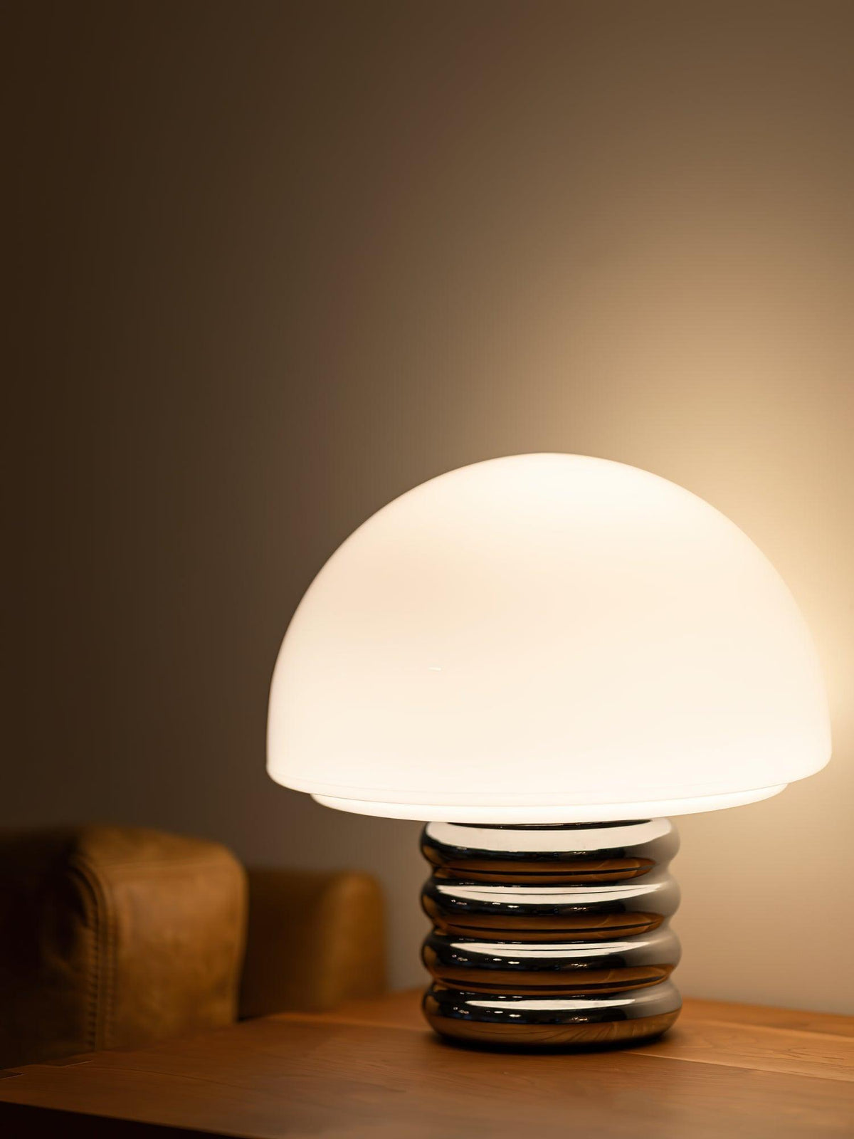 Ortvin Mminimalist Glass Table Lamp