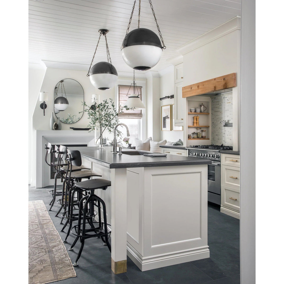 Calanelia Sphere No.2 Pendant Lamp