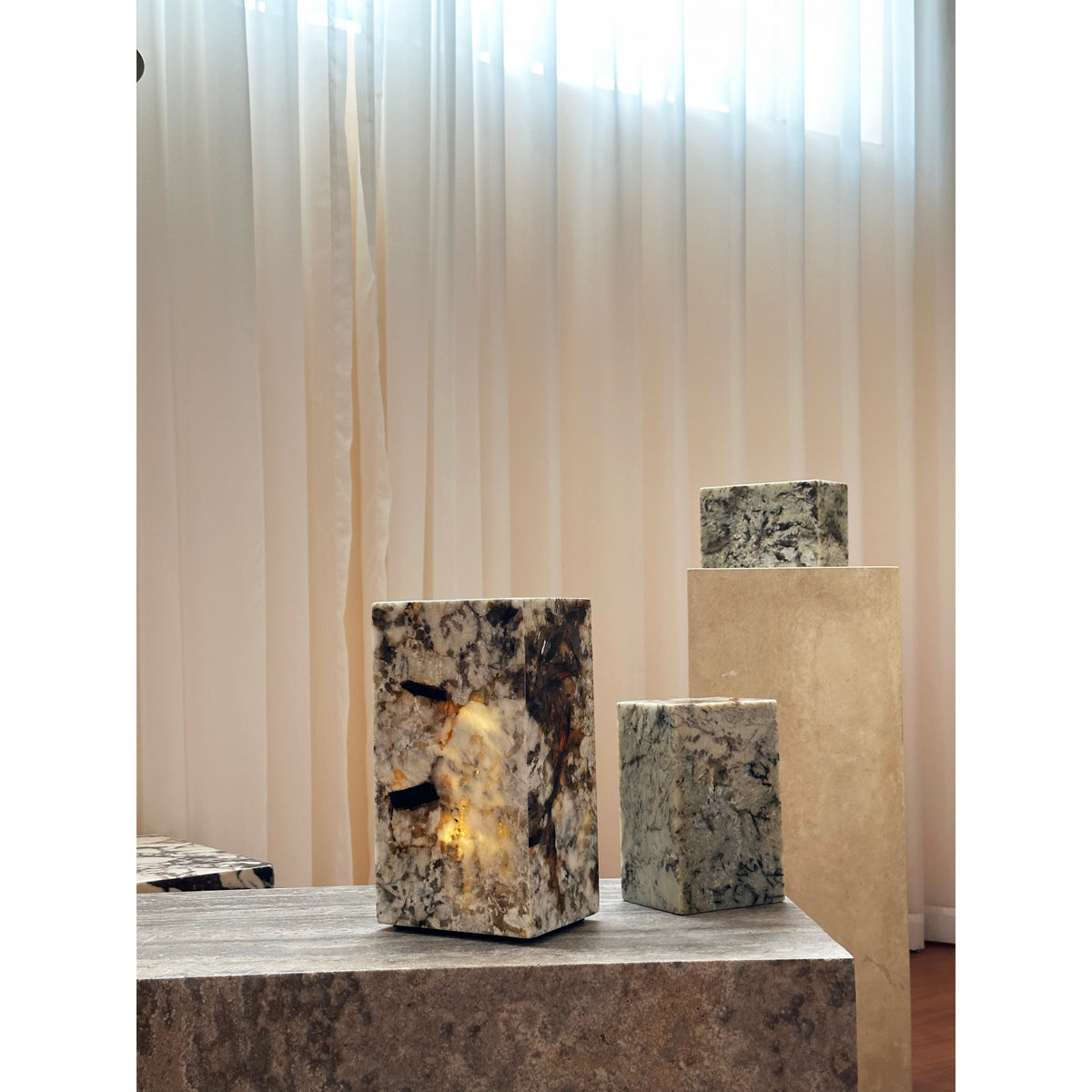 Orelorora Table Lamp