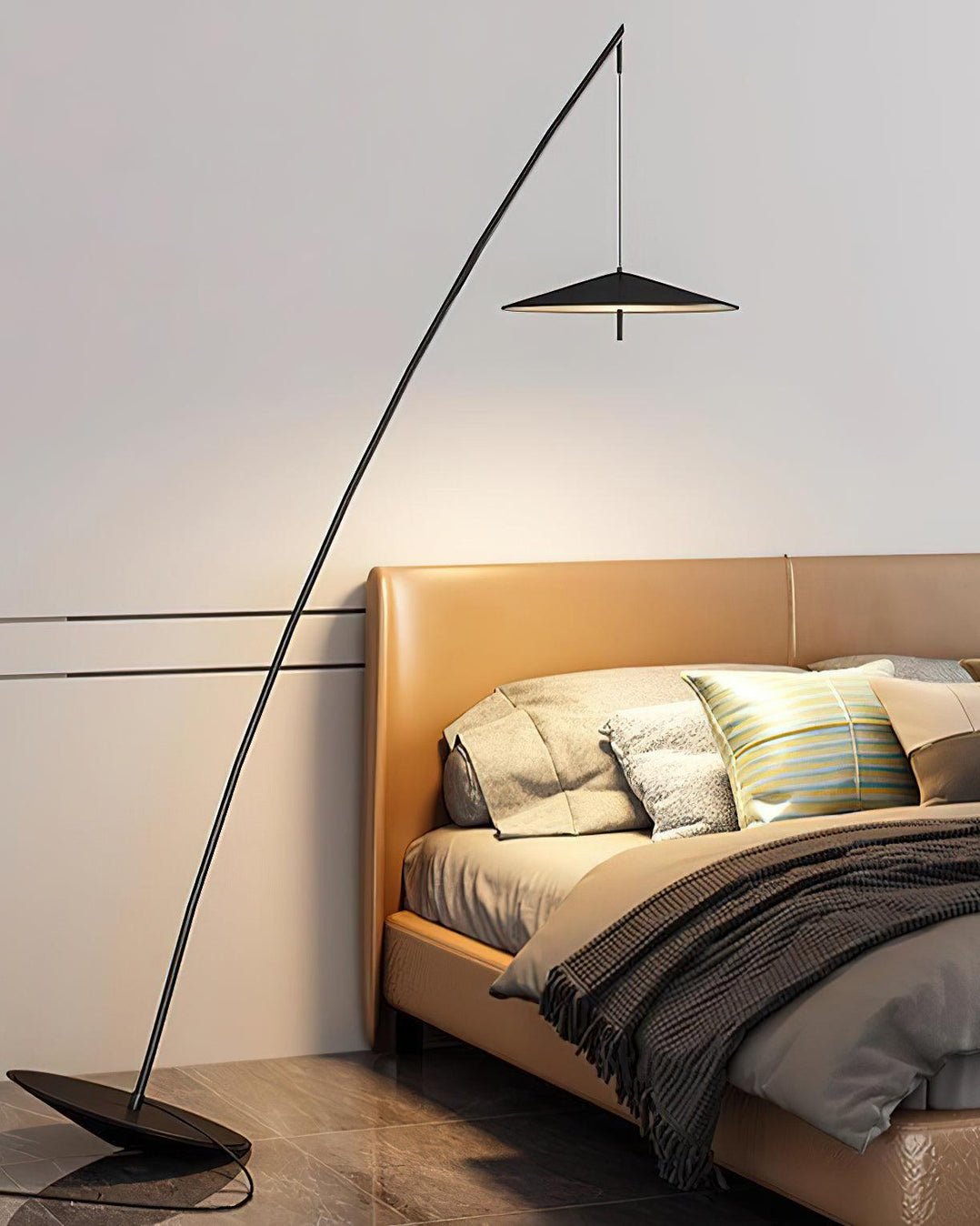 Arcana Black Minimalist Floor Lamp
