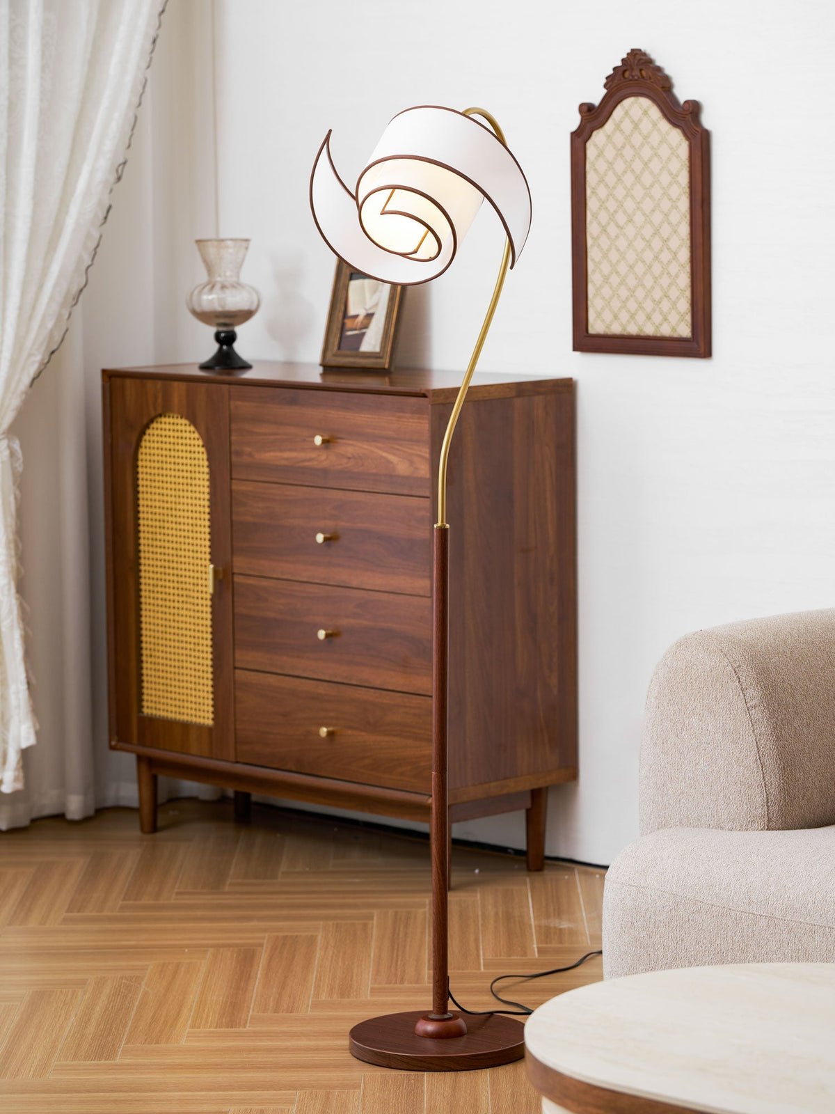 Hasol Curved Neck Floor Lamp