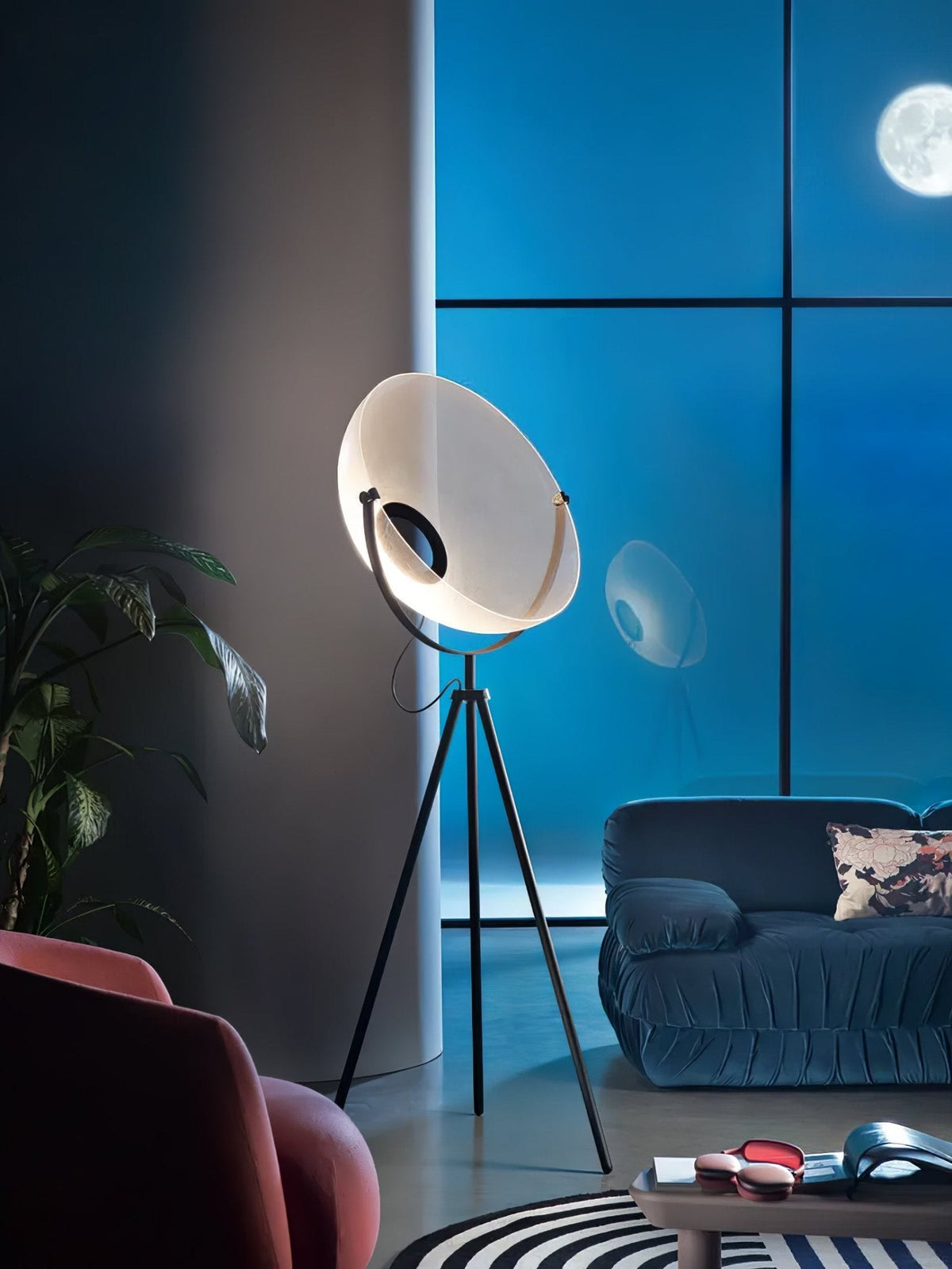 Zasolyra Tripod Floor Lamp