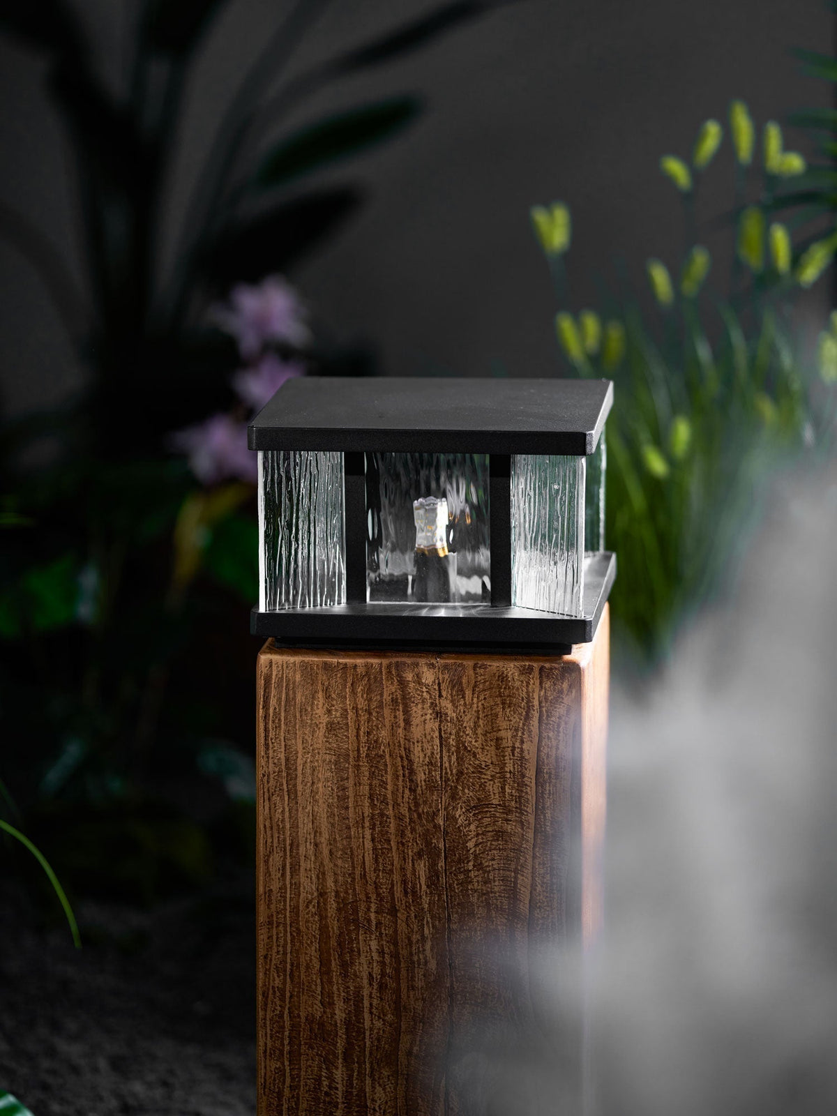 Jent Square Outdoor Light