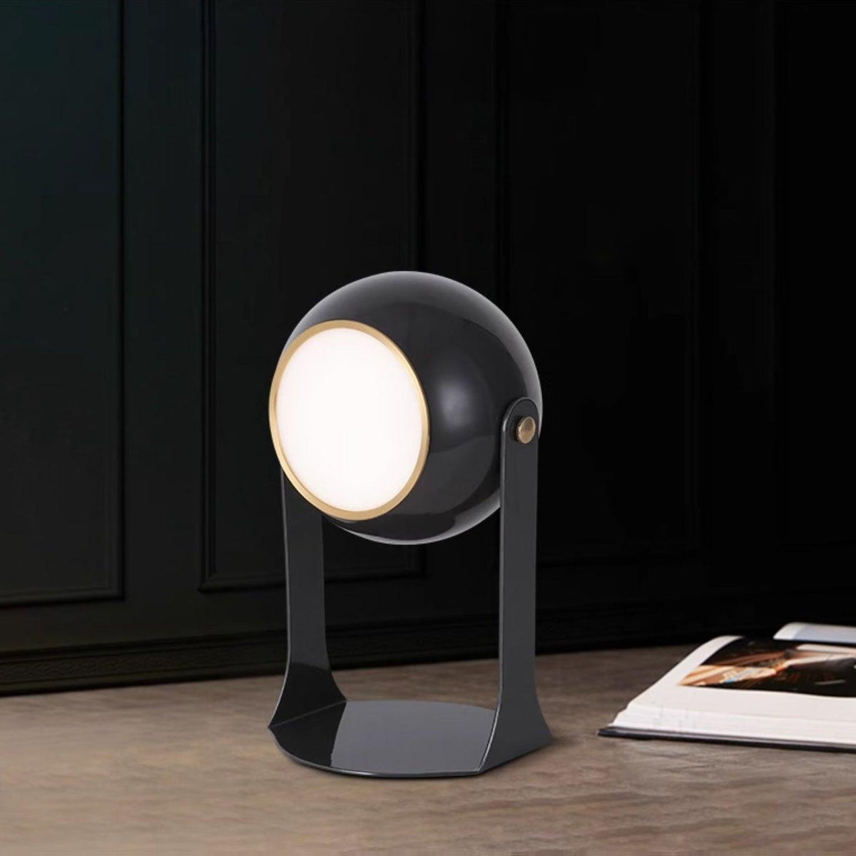 Ulsken Acrylic Minimalist Table Lamp