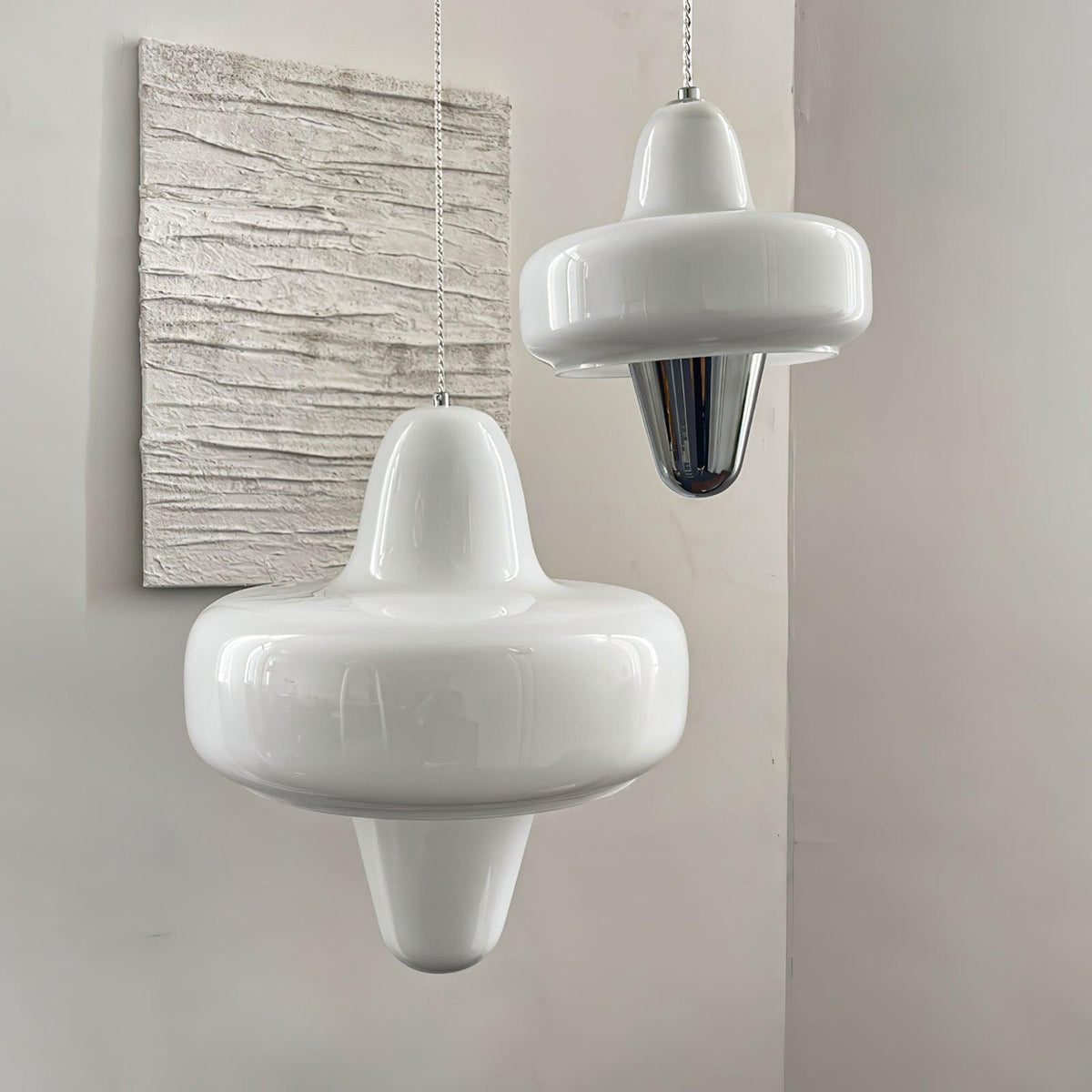 Nuvia Minimalist Glass Pendant Lamp