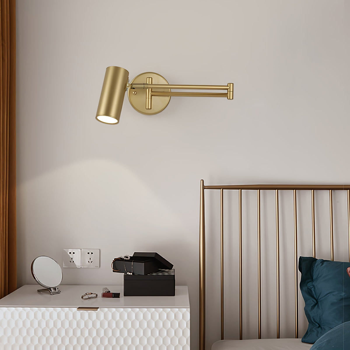 Nedox Arm Indoor Wall Light