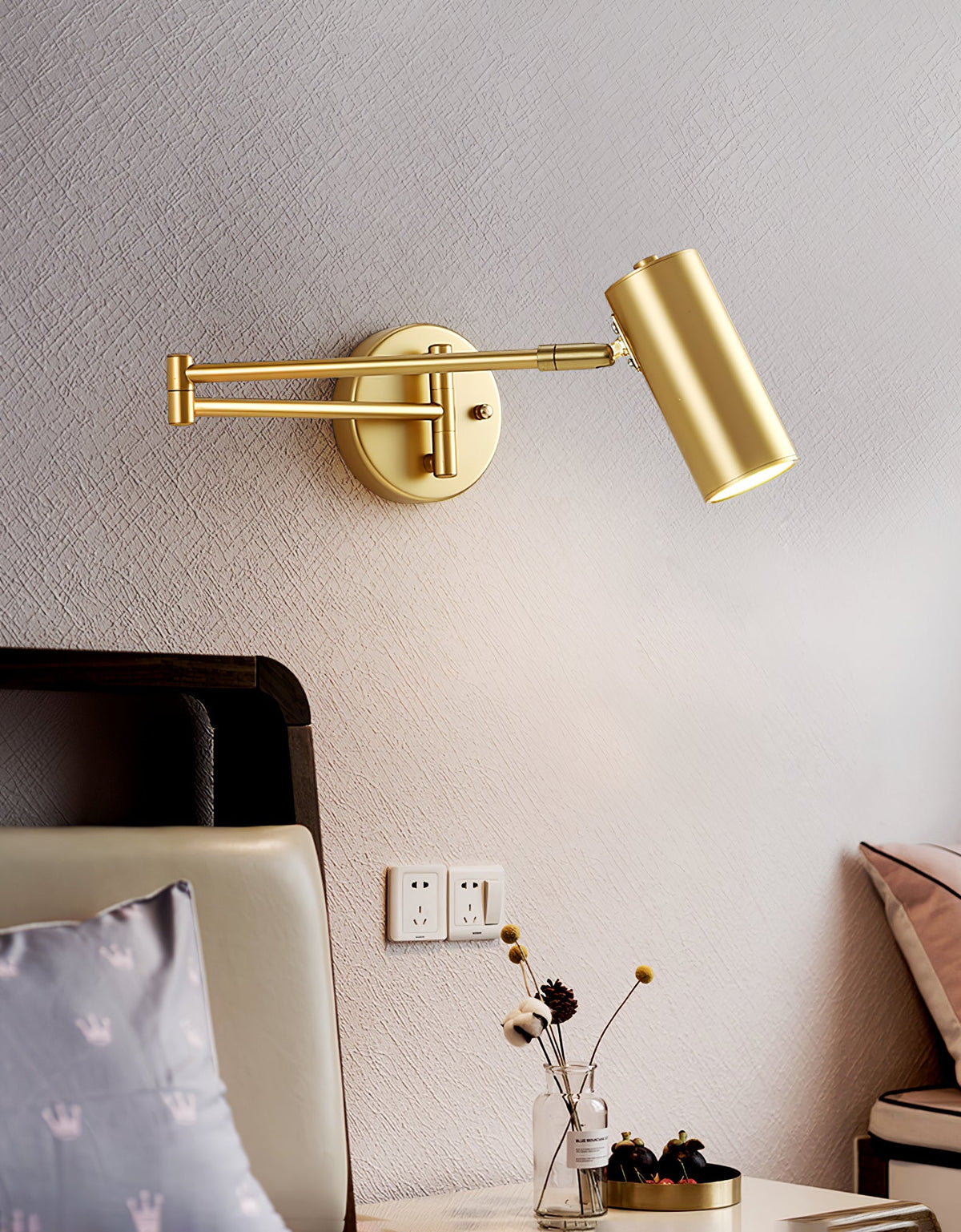 Nedox Arm Indoor Wall Light