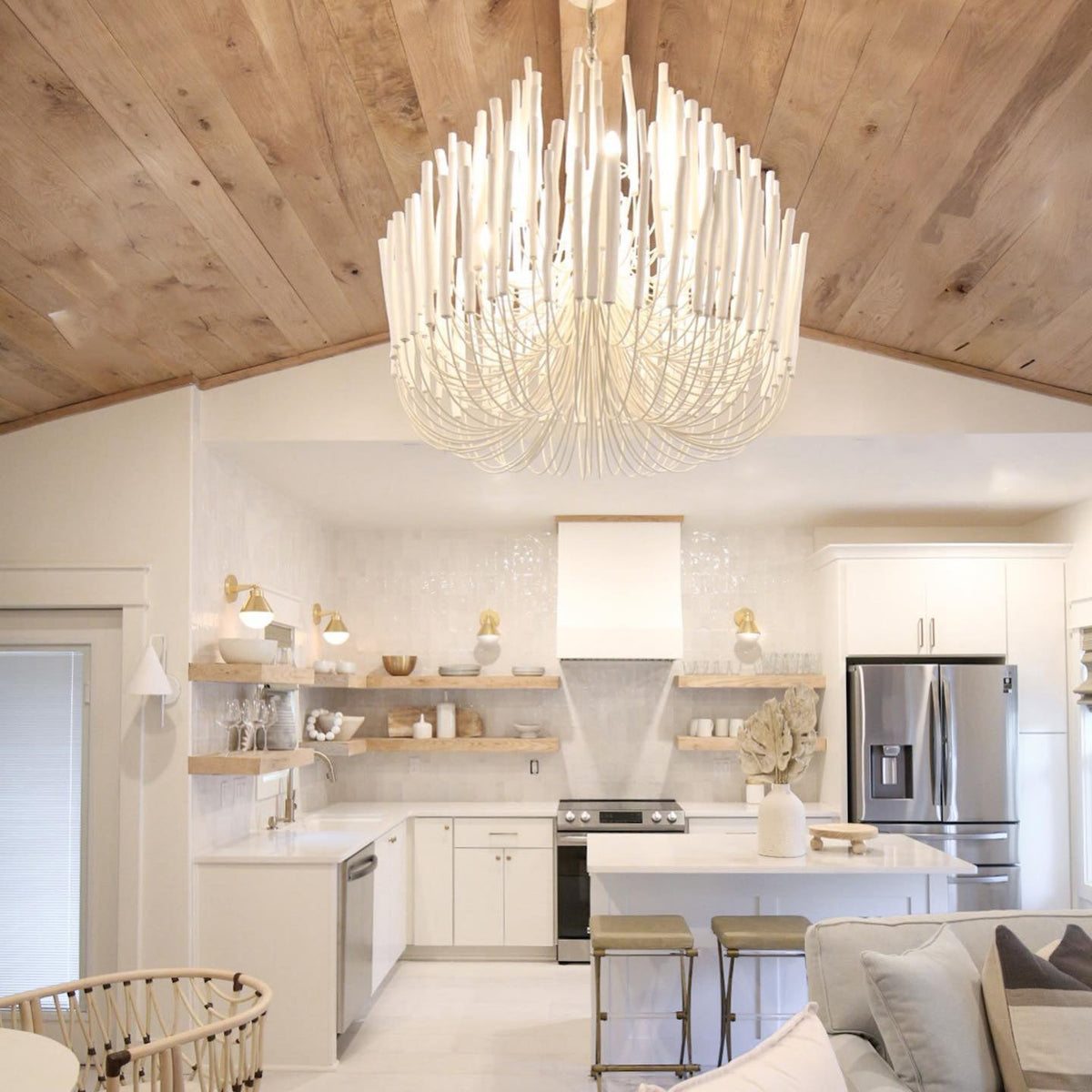 Holix Wood Chandelier