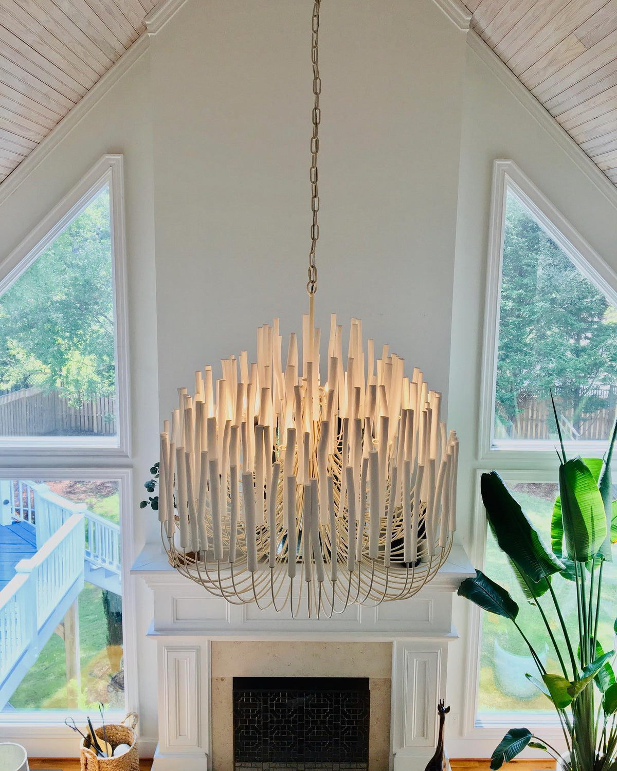 Holix Wood Chandelier