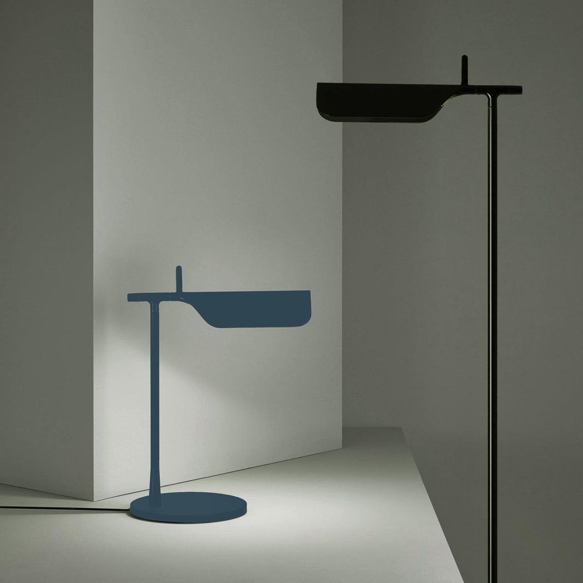 Cilorn Acrylic Minimalist Table Lamp