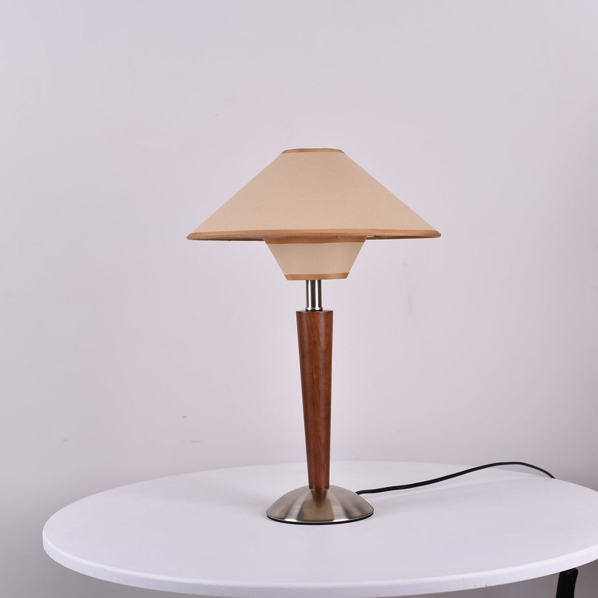 Vido Wood Table Lamp