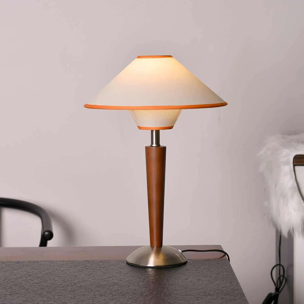 Vido Wood Table Lamp