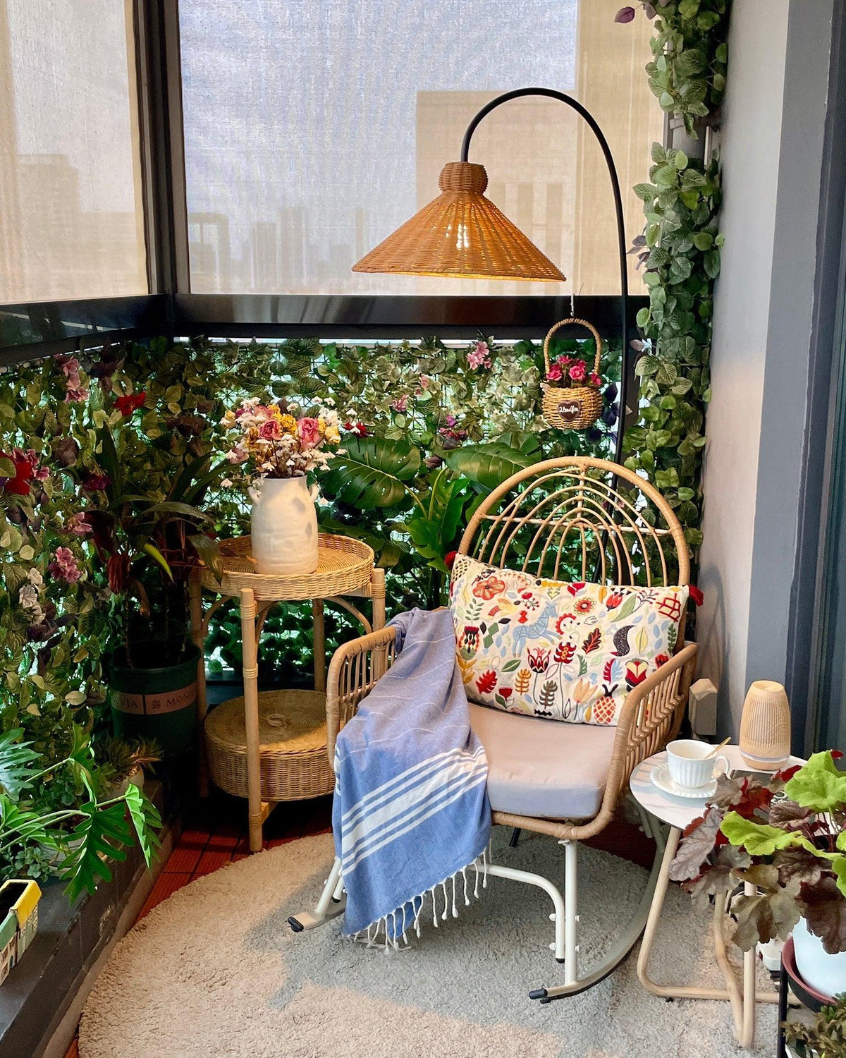 Sombrero Rattan Arc Floor Lamp