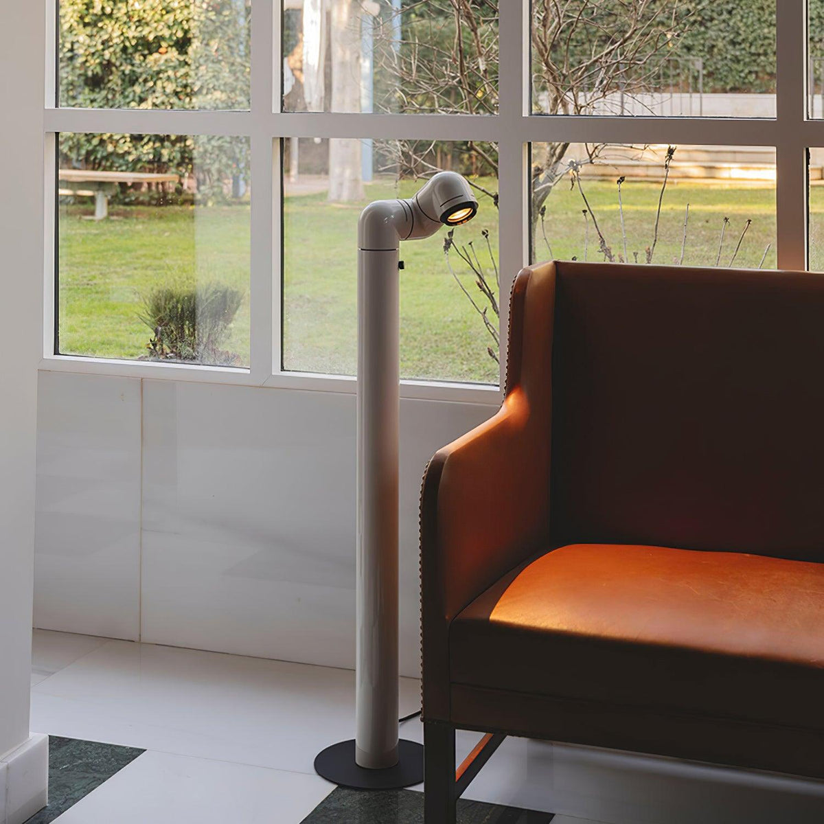 Nyor Aluminum Floor Lamp