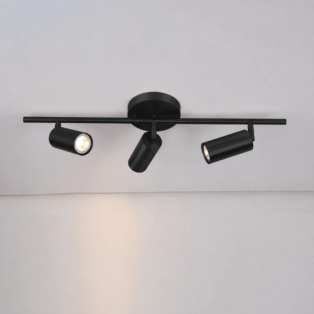 Noiya Adjustable Head Indoor Wall Light