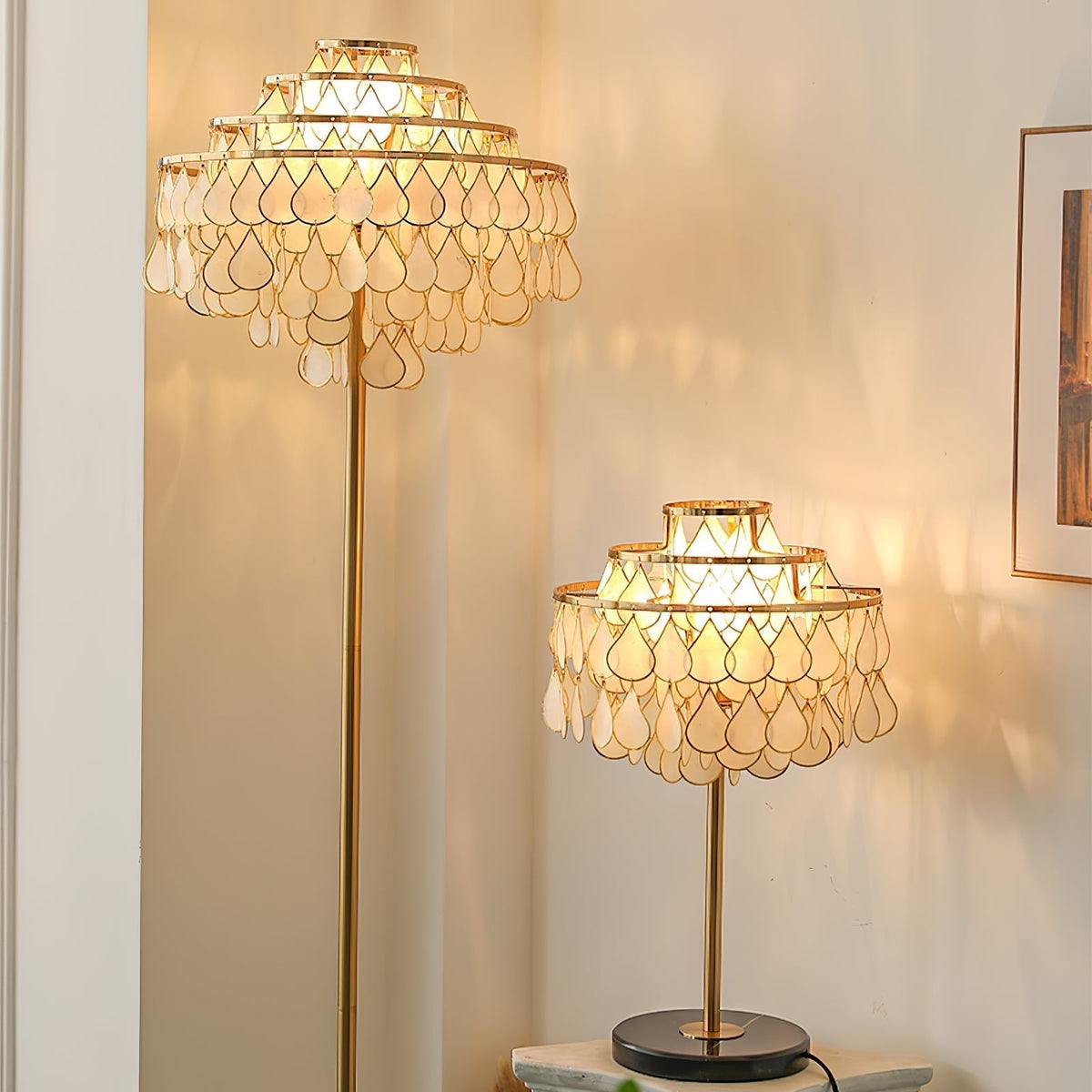 Jacob Luxury  Teardrops  Shell Table Lamp