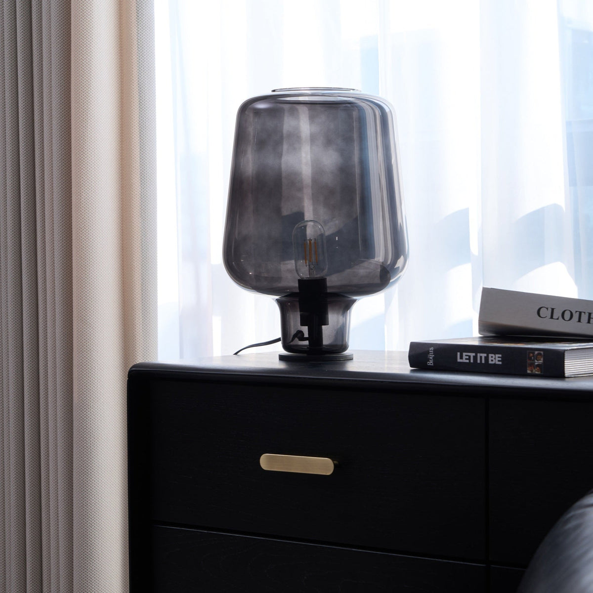Eanlari Glass Contemporary Table Lamp