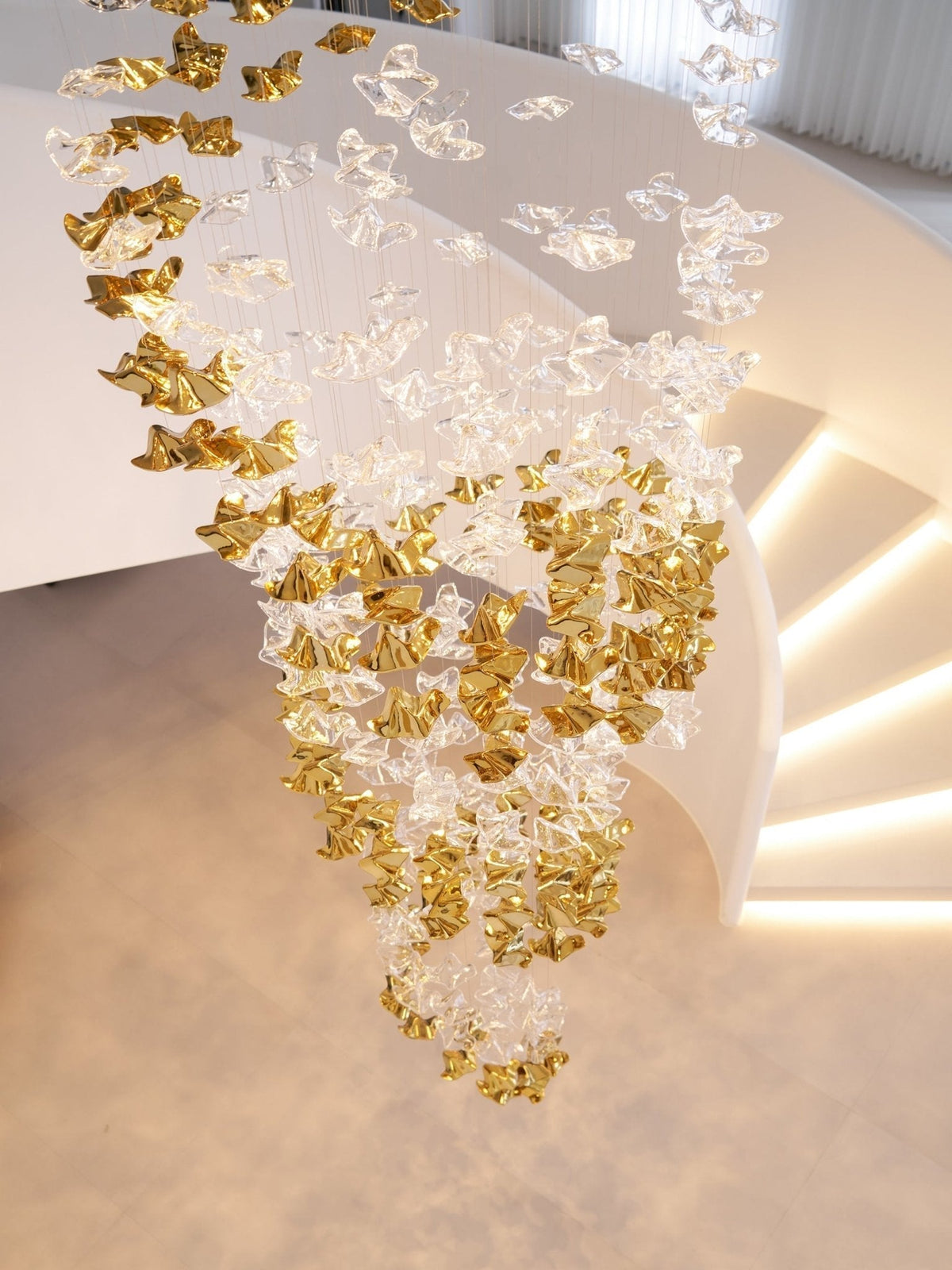 Lisk Luxury Brass Linear Chandelier