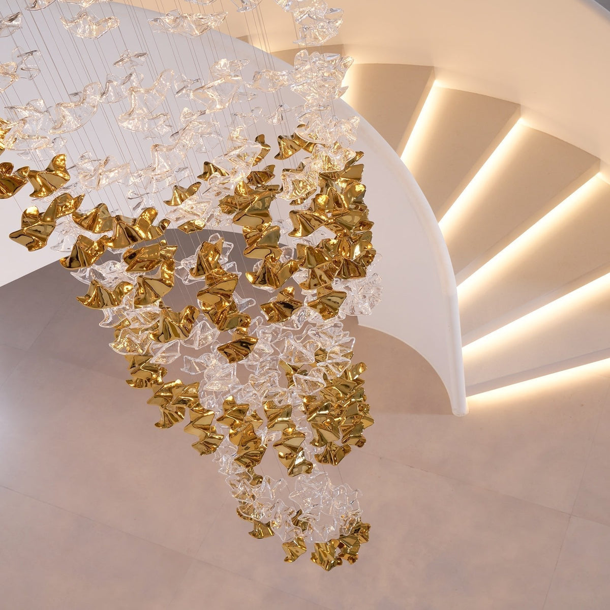 Lisk Luxury Brass Linear Chandelier
