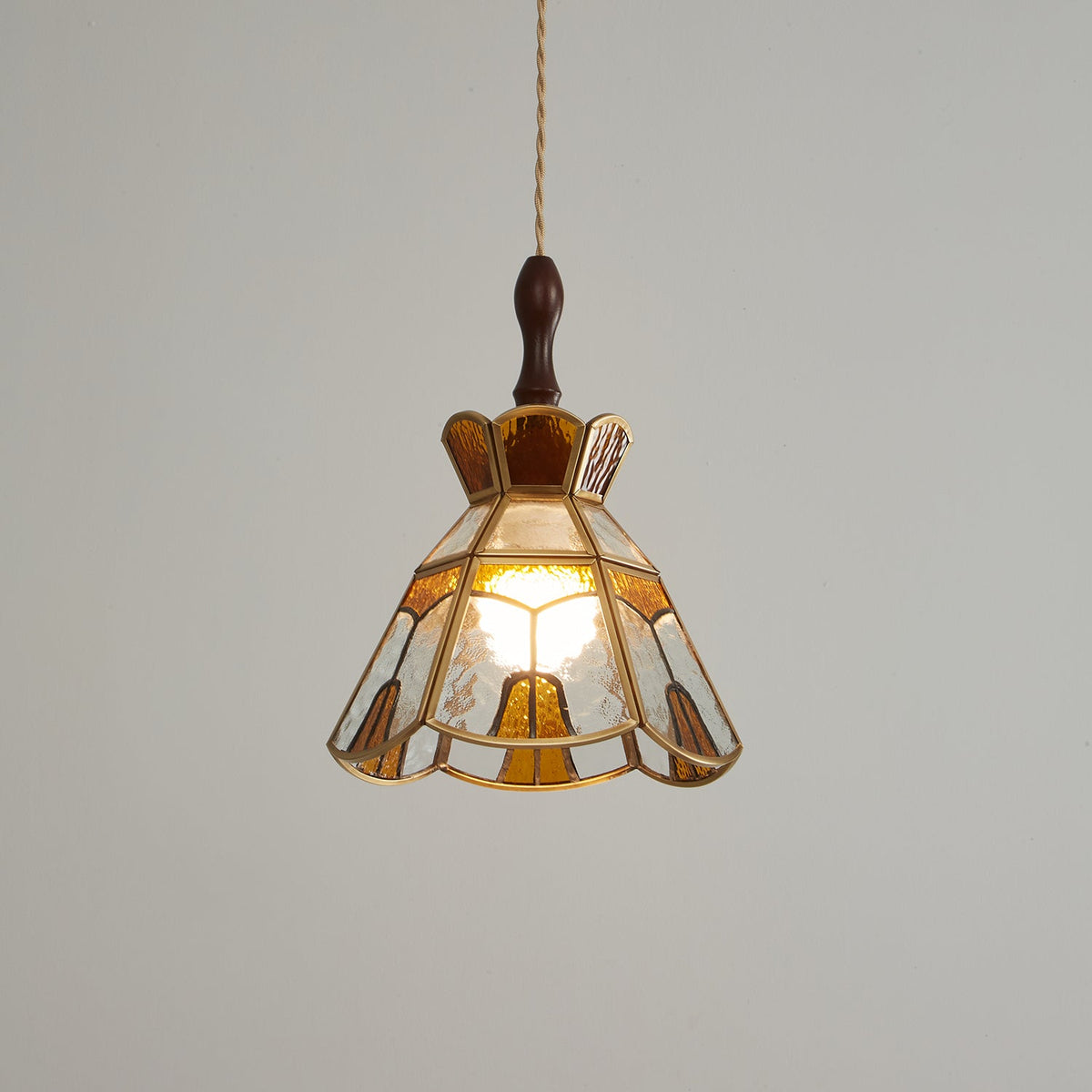 Ebjan Stained Glass Pendant Light