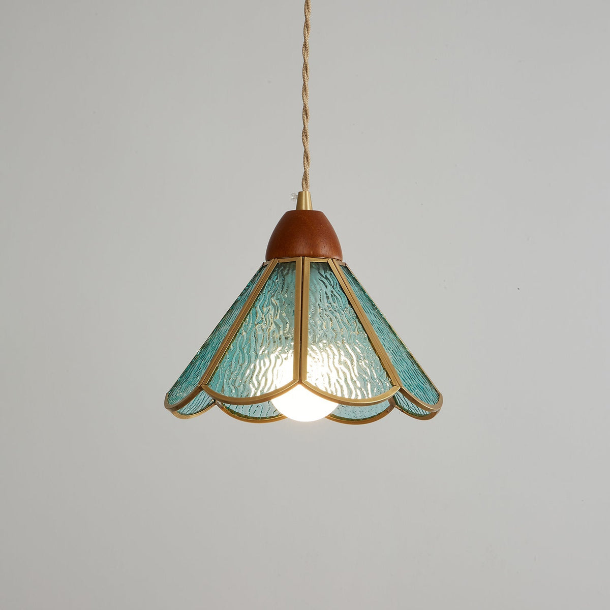 Ebjan Stained Glass Pendant Light