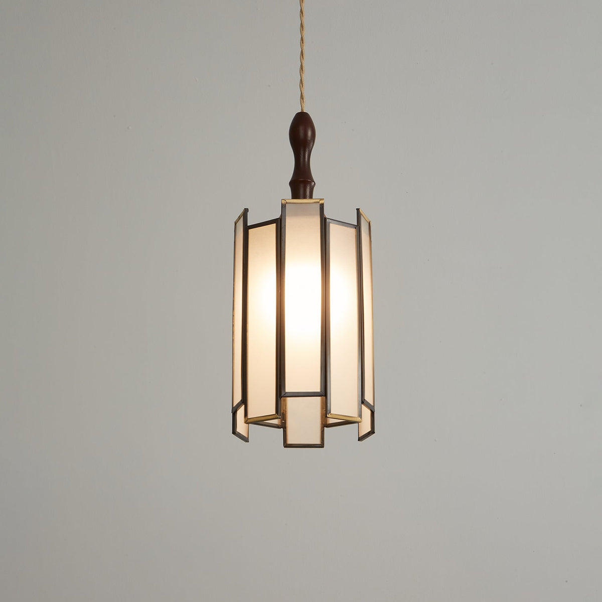 Ebjan Stained Glass Pendant Light