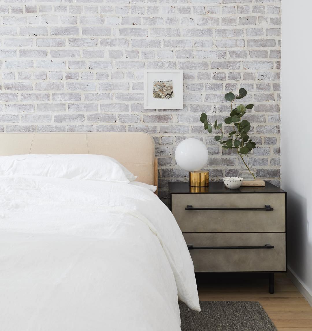 Eiraella Glass Industrial Table Lamp