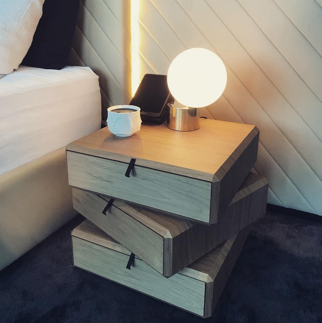Eiraella Glass Industrial Table Lamp